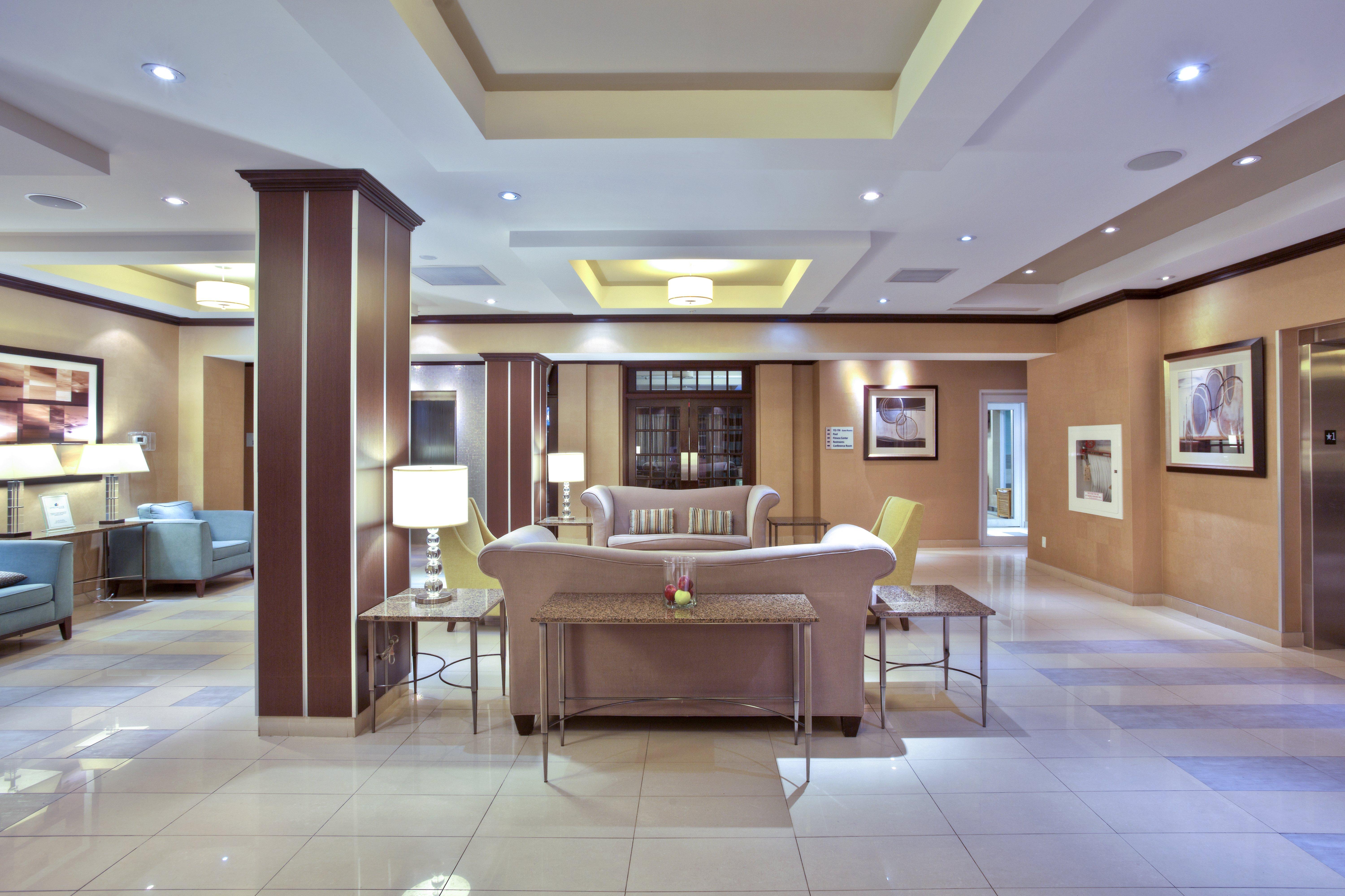 Holiday Inn Express Kingston Central By Ihg Bagian luar foto