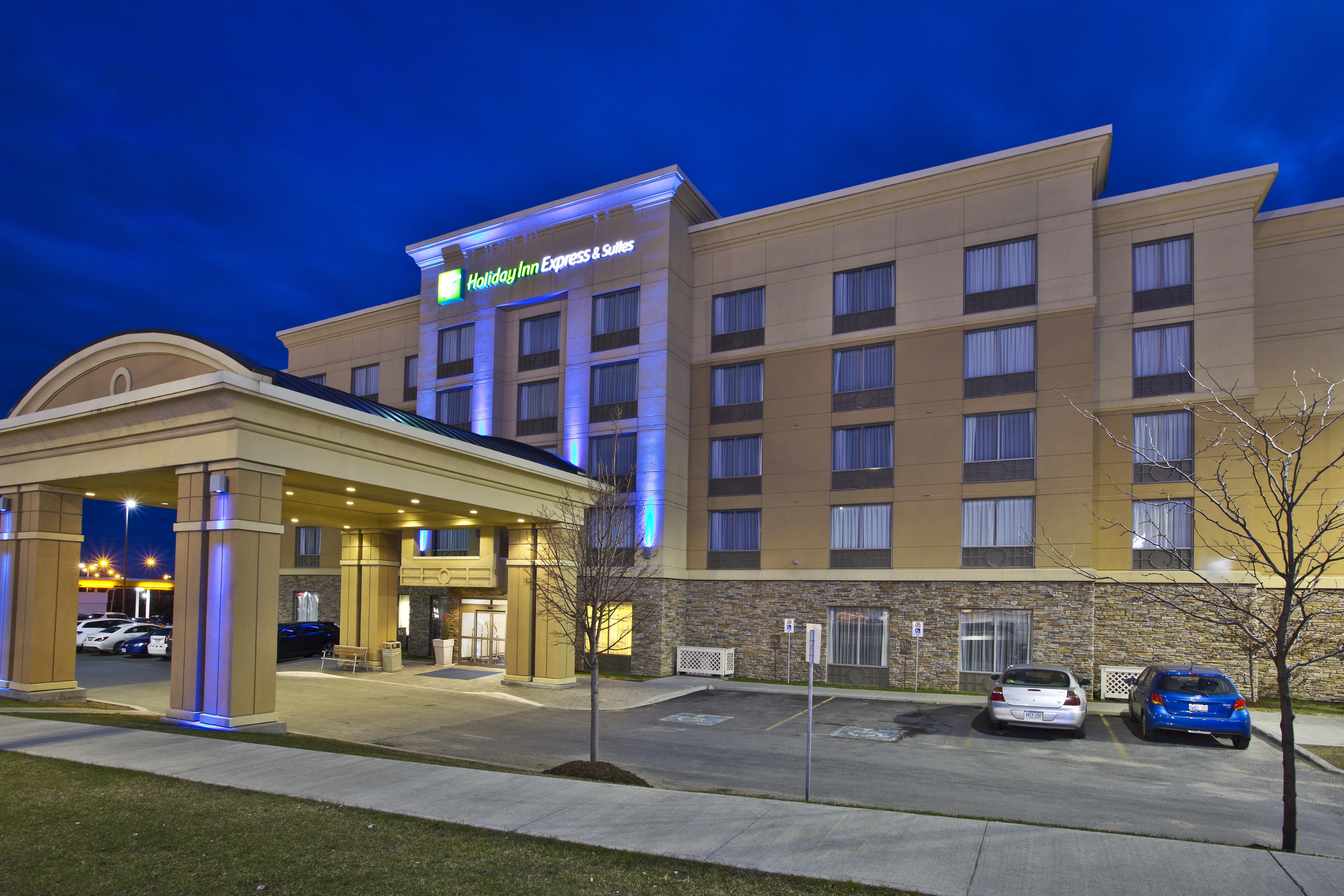 Holiday Inn Express Kingston Central By Ihg Bagian luar foto