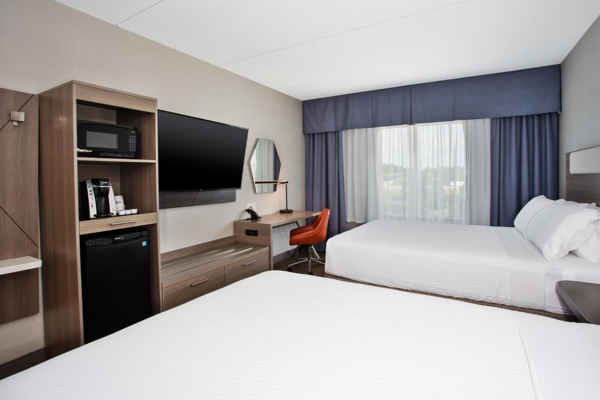 Holiday Inn Express Kingston Central By Ihg Bagian luar foto